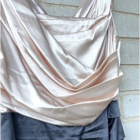 8 Express Silk Two Toned Ruched Sleeveless Peach Pink Gray Satin Mini‎ Dress - Picture 6 of 12